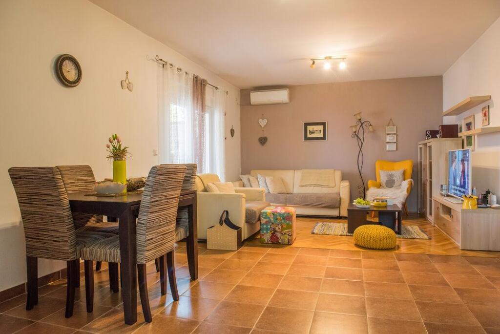 City Apartment Magdalena ซาดาร์ ภายนอก รูปภาพ